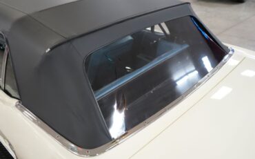 Ford-Mustang-1966-White-Blue-18