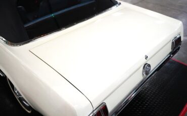 Ford-Mustang-1966-White-Blue-19