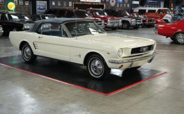 Ford-Mustang-1966-White-Blue-29