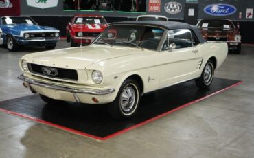 Ford-Mustang-1966-White-Blue-4
