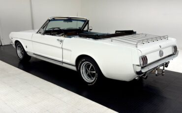 Ford-Mustang-1966-White-Blue-4