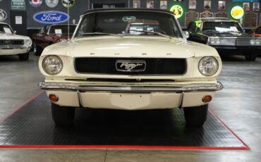Ford-Mustang-1966-White-Blue-42