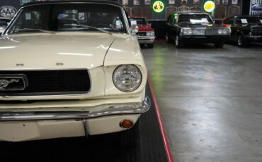 Ford-Mustang-1966-White-Blue-44