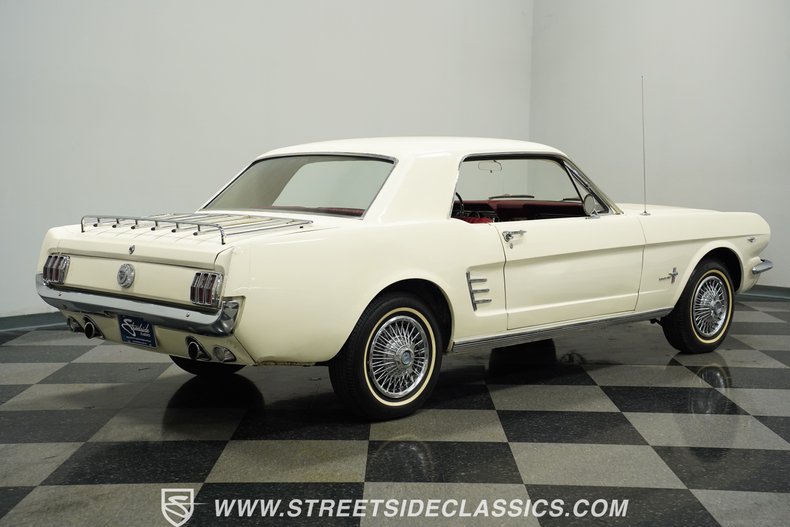 Ford-Mustang-1966-White-Red-16
