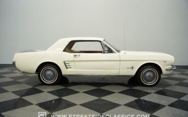 Ford-Mustang-1966-White-Red-18