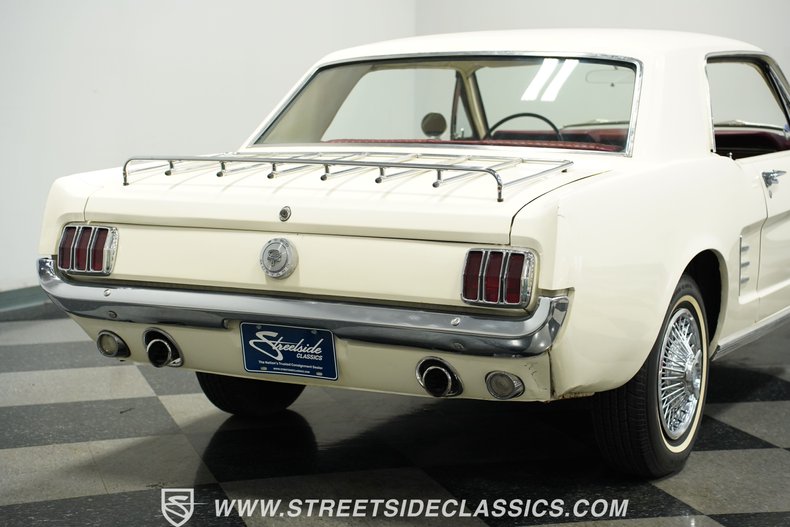 Ford-Mustang-1966-White-Red-30