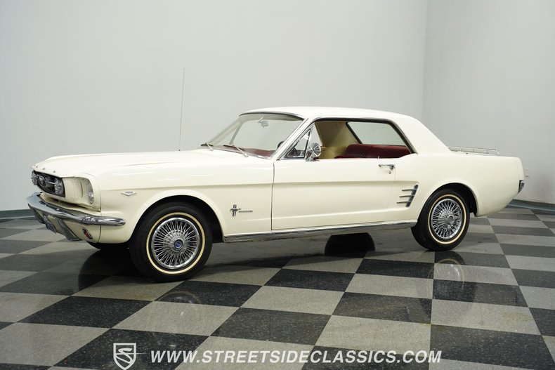 Ford-Mustang-1966-White-Red-5