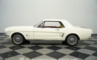 Ford-Mustang-1966-White-Red-6