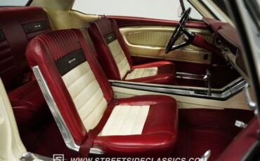 Ford-Mustang-1966-White-Red-9