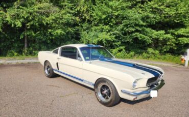 Ford-Mustang-1966-WhiteBlue-Stripe-Black-1