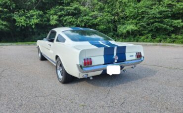 Ford-Mustang-1966-WhiteBlue-Stripe-Black
