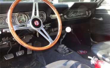 Ford-Mustang-1966-WhiteBlue-Stripe-Black-4