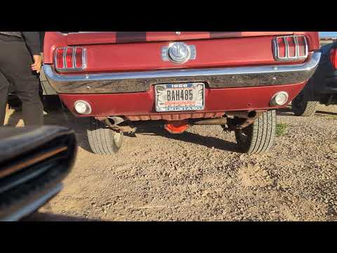 Ford-Mustang-1966-WhiteRedBurgundy-Red