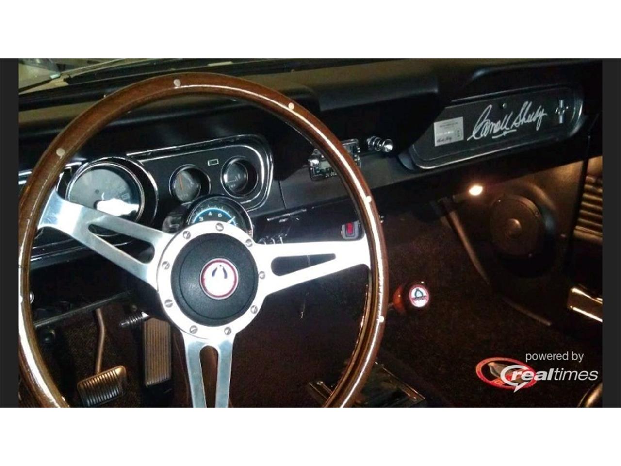 Ford-Mustang-1966-Wimbledon-White-Black-2