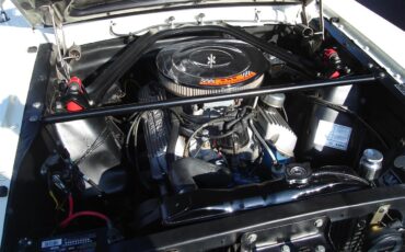 Ford-Mustang-1966-Wimbledon-White-Black-4