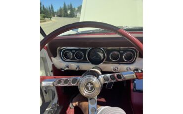 Ford-Mustang-1966-Wimbledon-White-Burgundy-12