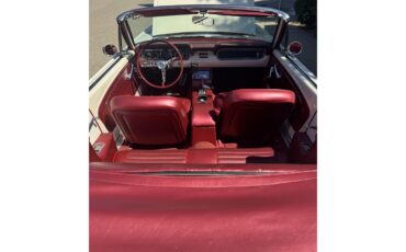 Ford-Mustang-1966-Wimbledon-White-Burgundy-19