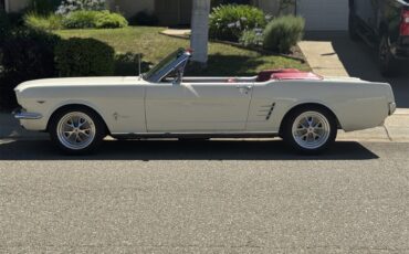 Ford-Mustang-1966-Wimbledon-White-Burgundy-24