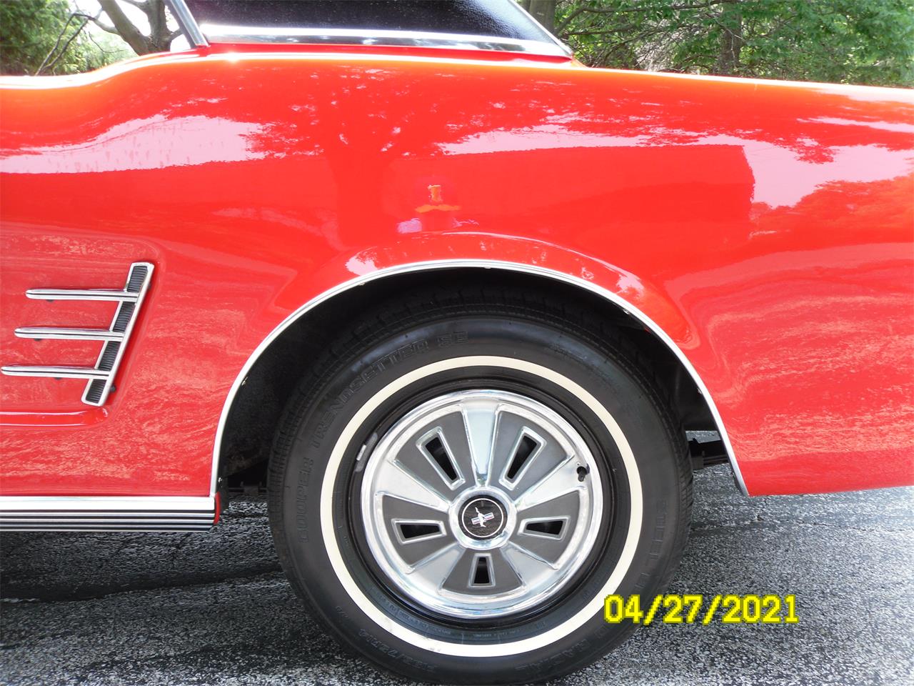 Ford-Mustang-1966-red-black-15