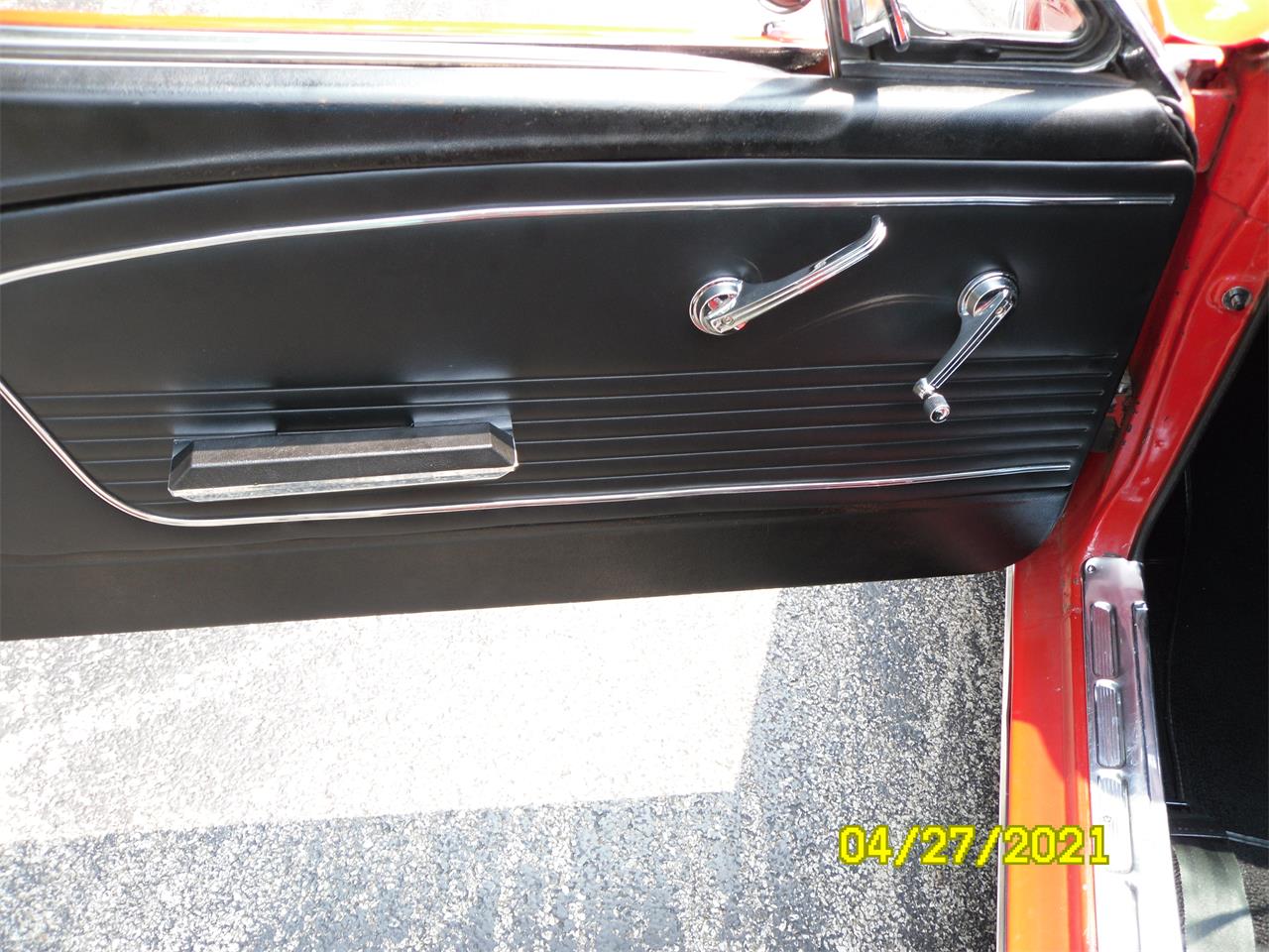 Ford-Mustang-1966-red-black-26