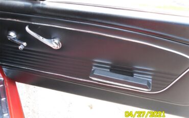 Ford-Mustang-1966-red-black-32