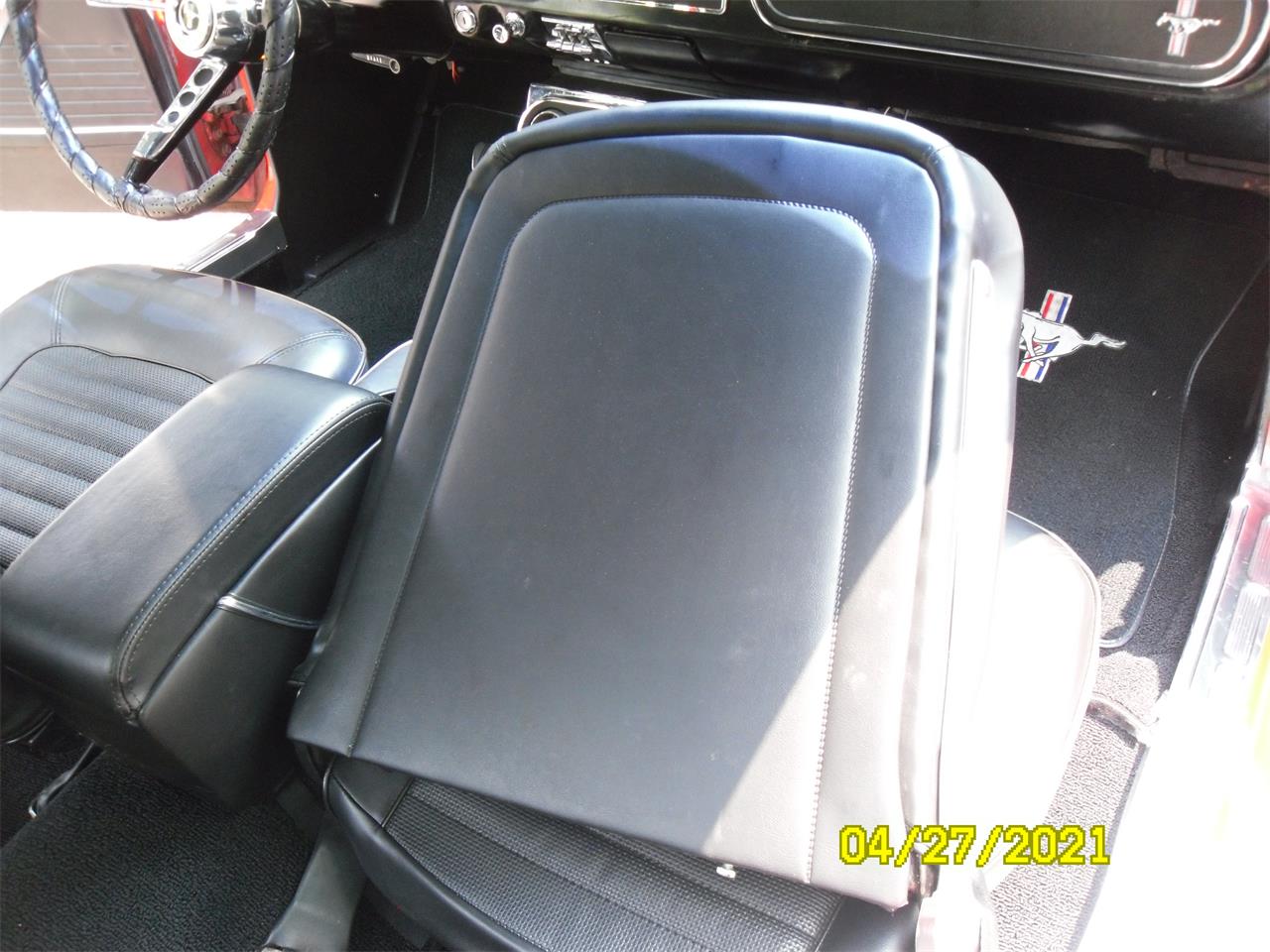 Ford-Mustang-1966-red-black-37