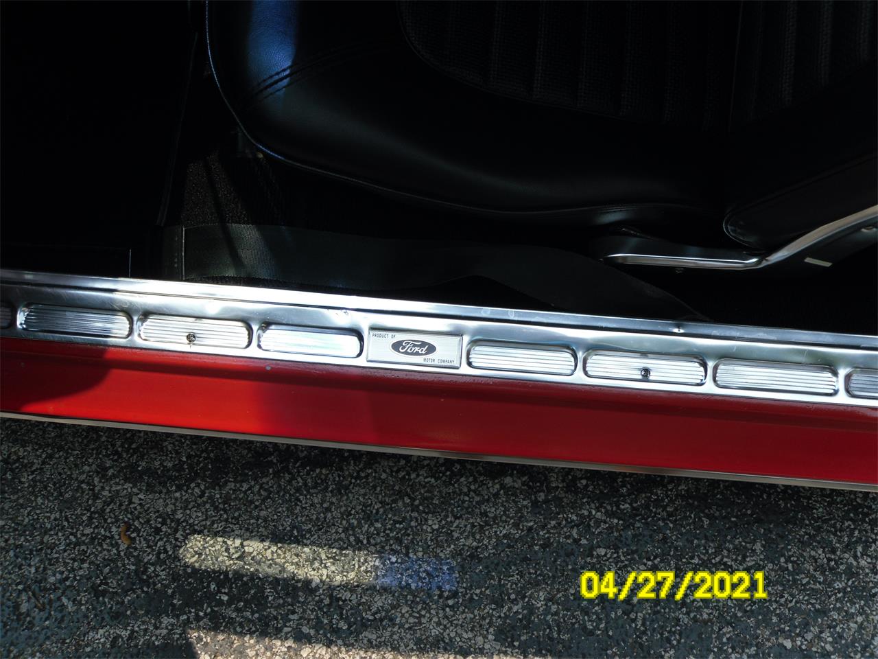 Ford-Mustang-1966-red-black-4