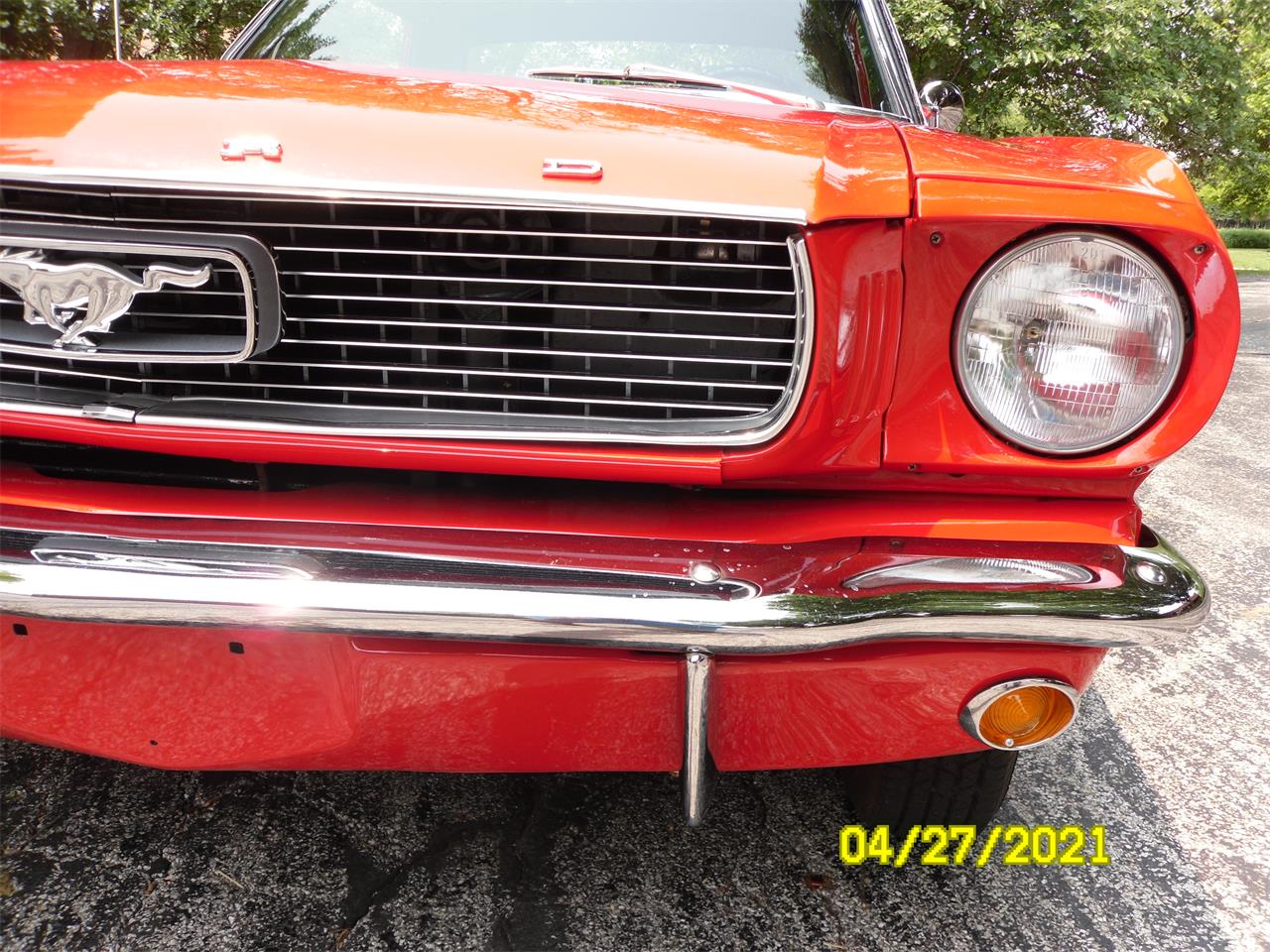 Ford-Mustang-1966-red-black-9