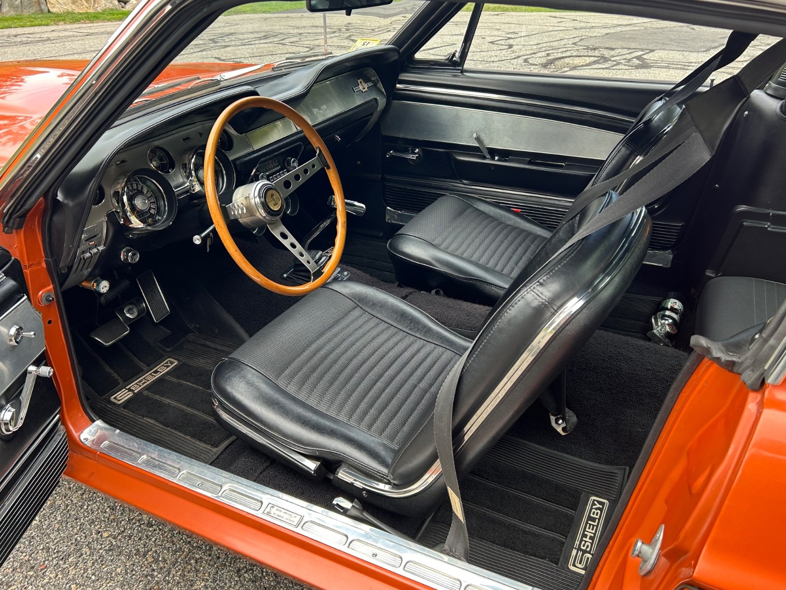 Ford-Mustang-1967-4