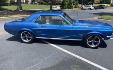Ford-Mustang-1967-Acapulco-Blue-Super-White-3