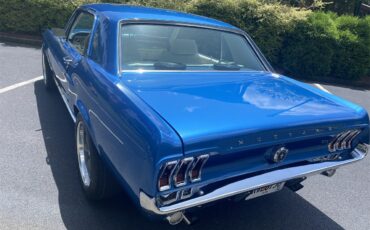 Ford-Mustang-1967-Acapulco-Blue-Super-White-5