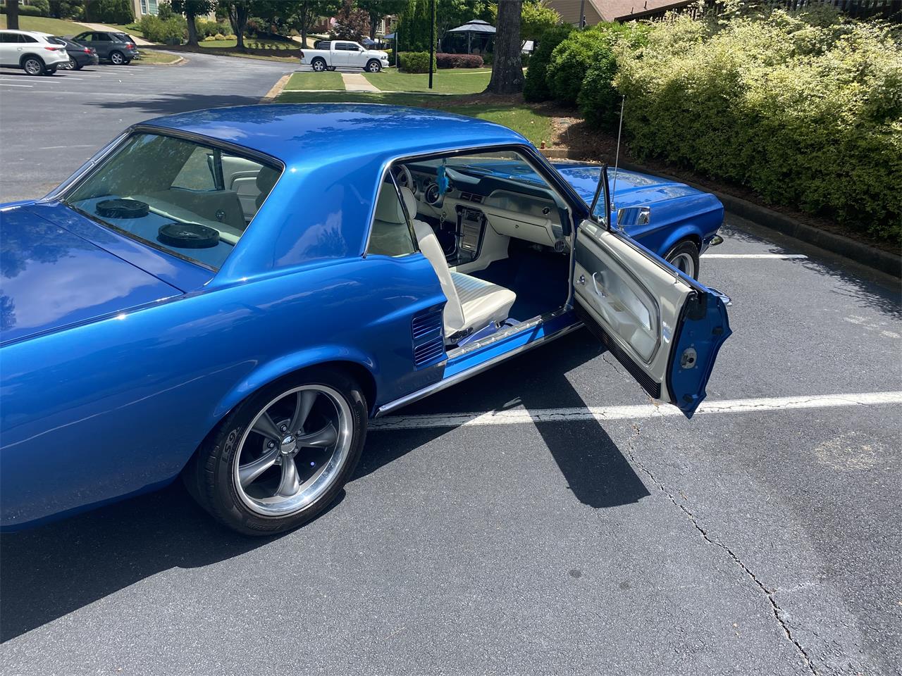 Ford-Mustang-1967-Acapulco-Blue-Super-White-7