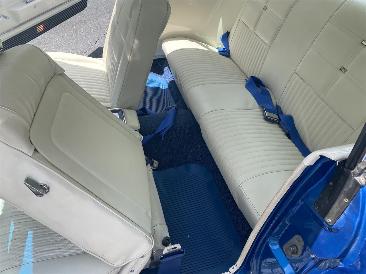 Ford-Mustang-1967-Acapulco-Blue-Super-White-9