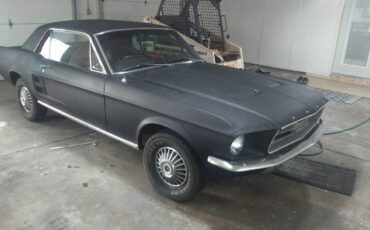 Ford-Mustang-1967-Black