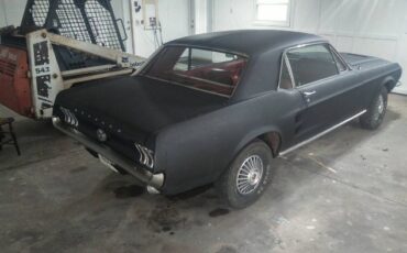 Ford-Mustang-1967-Black-4