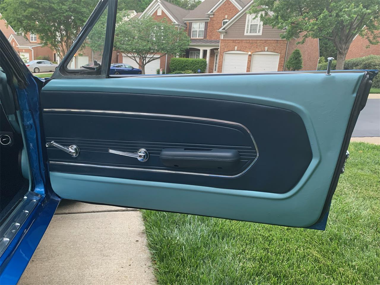 Ford-Mustang-1967-Blue-Blue-13