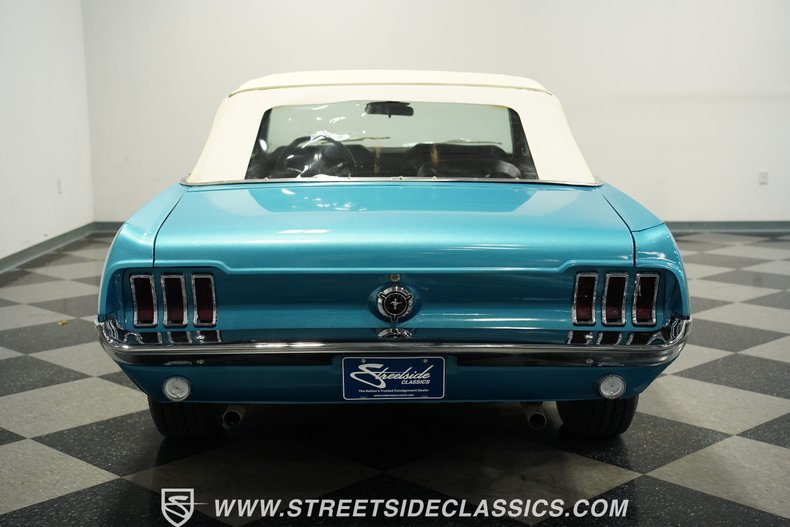 Ford-Mustang-1967-Blue-Metallic-Black-11