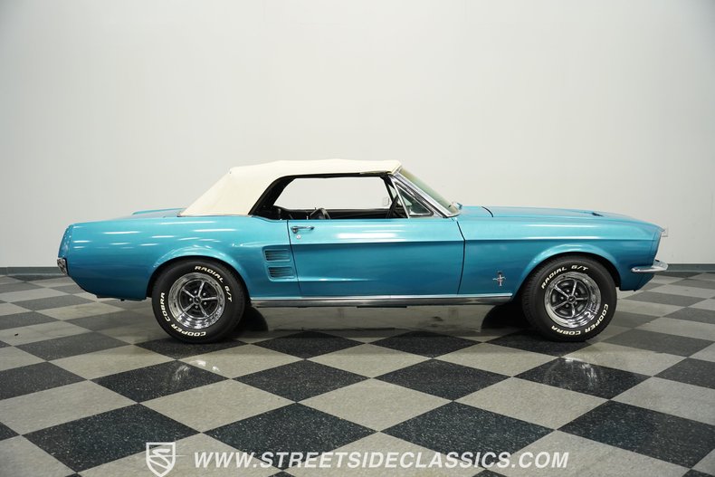 Ford-Mustang-1967-Blue-Metallic-Black-15