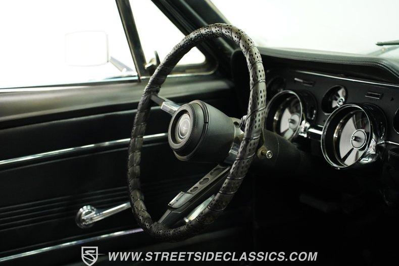 Ford-Mustang-1967-Blue-Metallic-Black-16