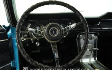 Ford-Mustang-1967-Blue-Metallic-Black-2