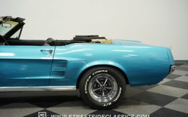 Ford-Mustang-1967-Blue-Metallic-Black-23
