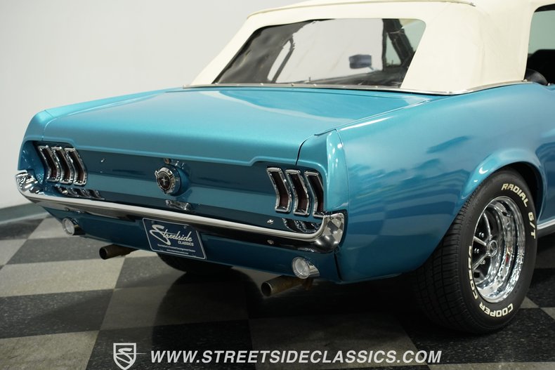 Ford-Mustang-1967-Blue-Metallic-Black-25