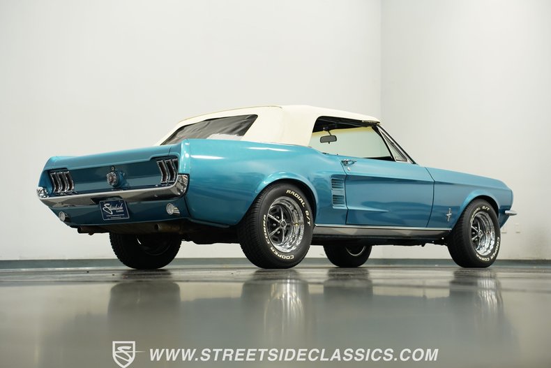 Ford-Mustang-1967-Blue-Metallic-Black-26