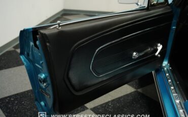 Ford-Mustang-1967-Blue-Metallic-Black-36