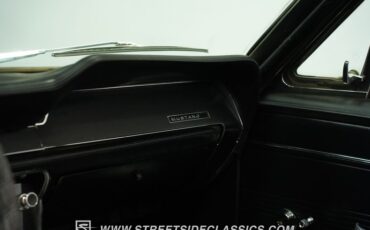 Ford-Mustang-1967-Blue-Metallic-Black-41