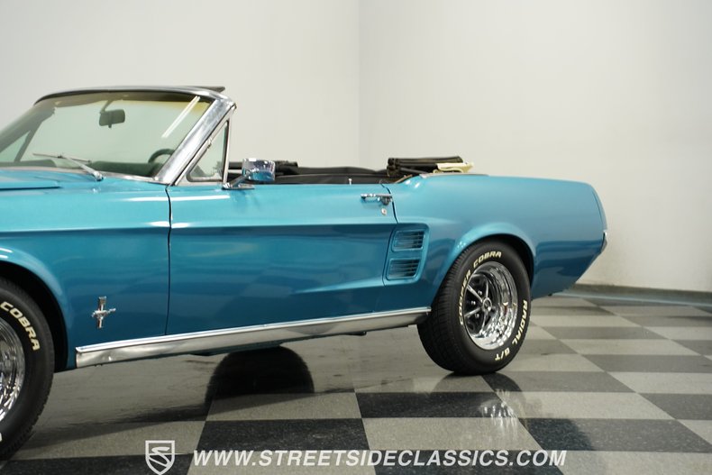 Ford-Mustang-1967-Blue-Metallic-Black-48