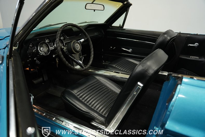 Ford-Mustang-1967-Blue-Metallic-Black-5
