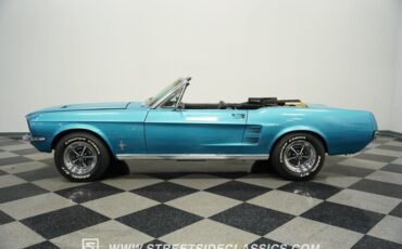 Ford-Mustang-1967-Blue-Metallic-Black-8