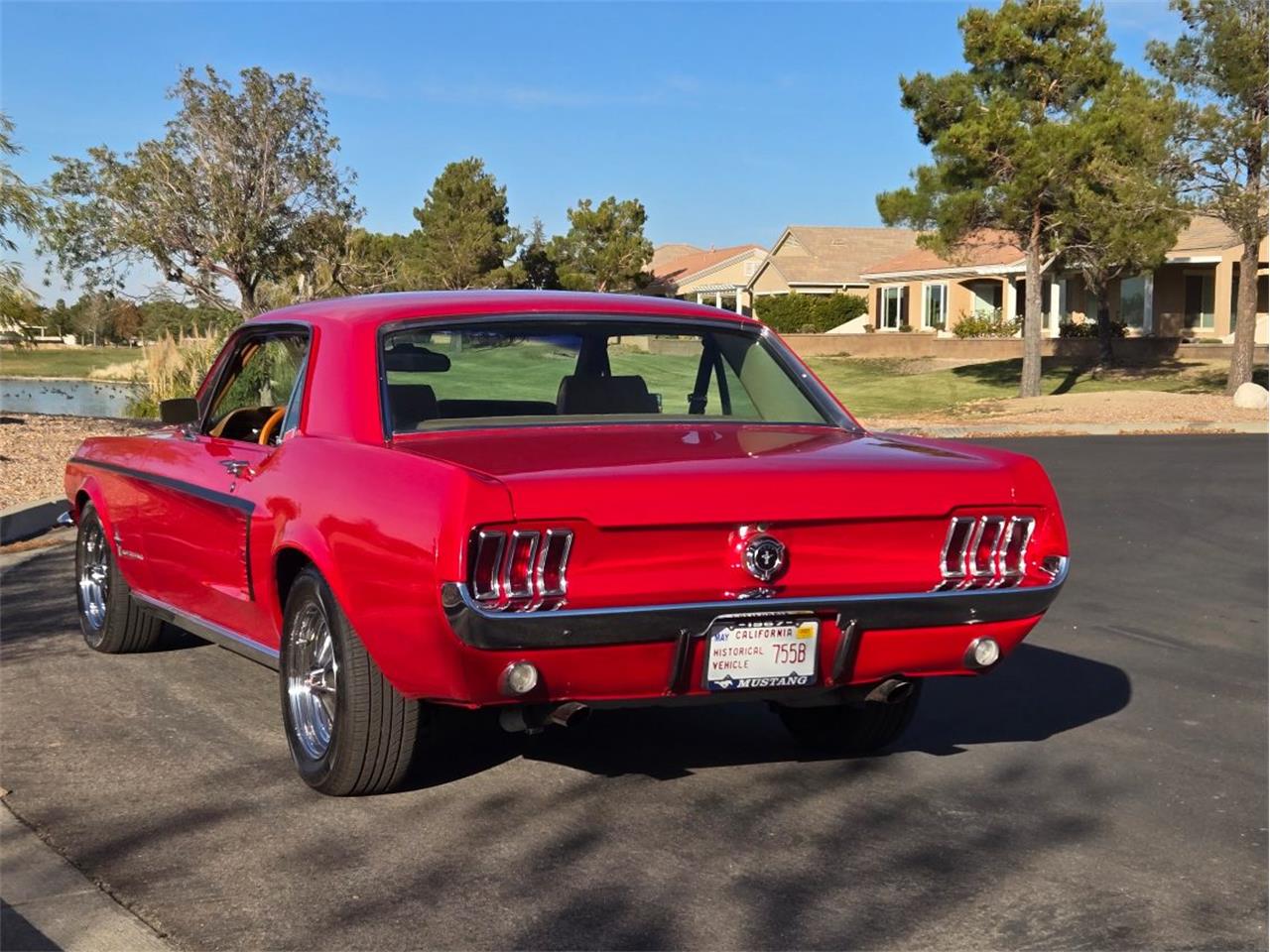 Ford-Mustang-1967-Candy-Apple-Red-Tan-1