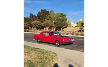 Ford-Mustang-1967-Candy-Apple-Red-Tan-11